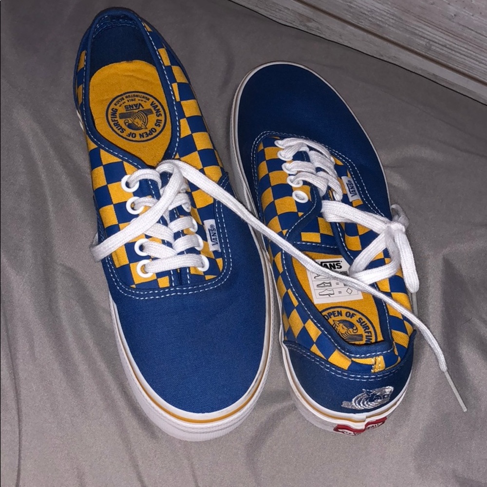 never worn cute vans